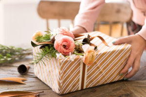 My favorite gift wrapping ideas! Love Always, Audrey blog
