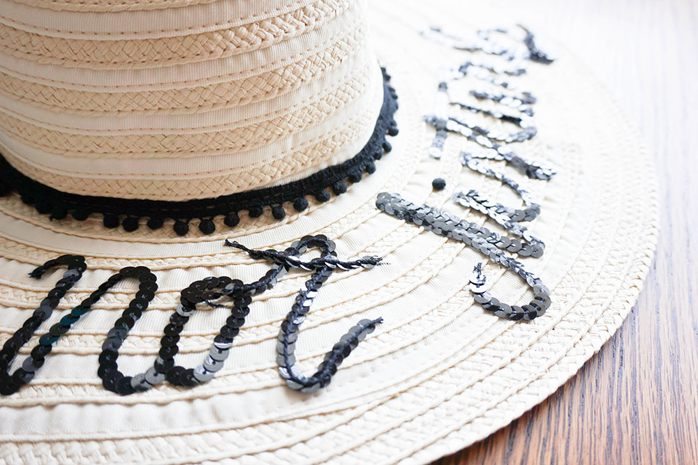 Easy, cheap floppy hat DIY!