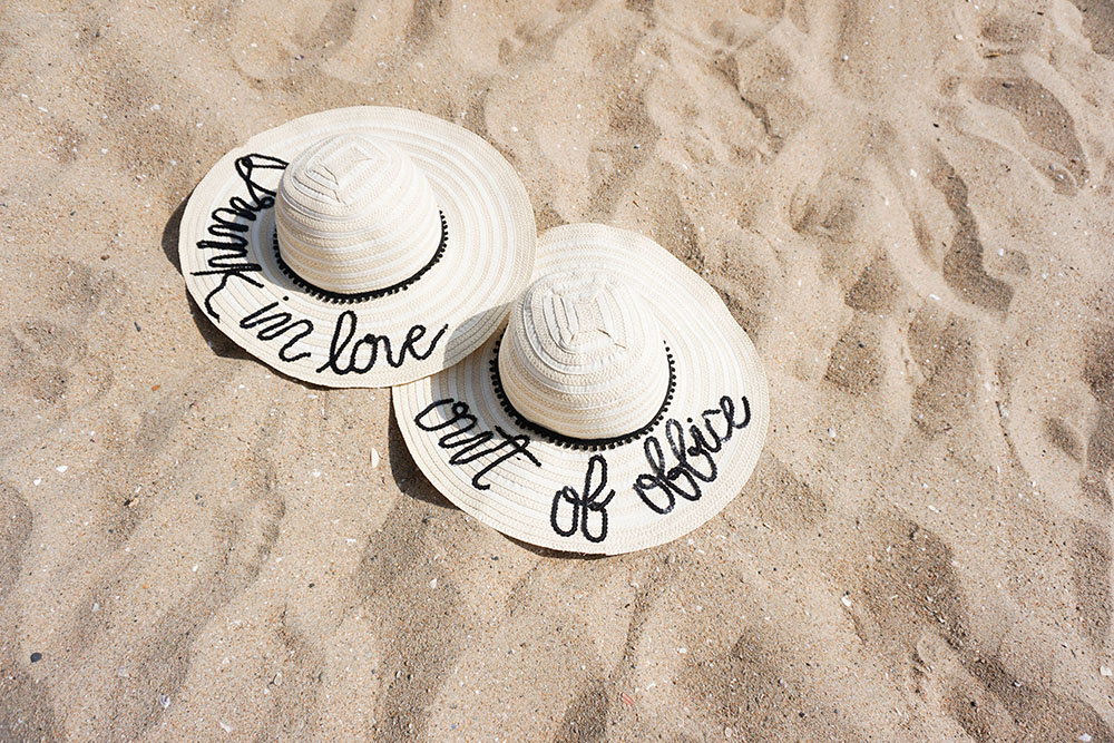 Vacation mode: on. DIY your own floppy hat with this tutorial!