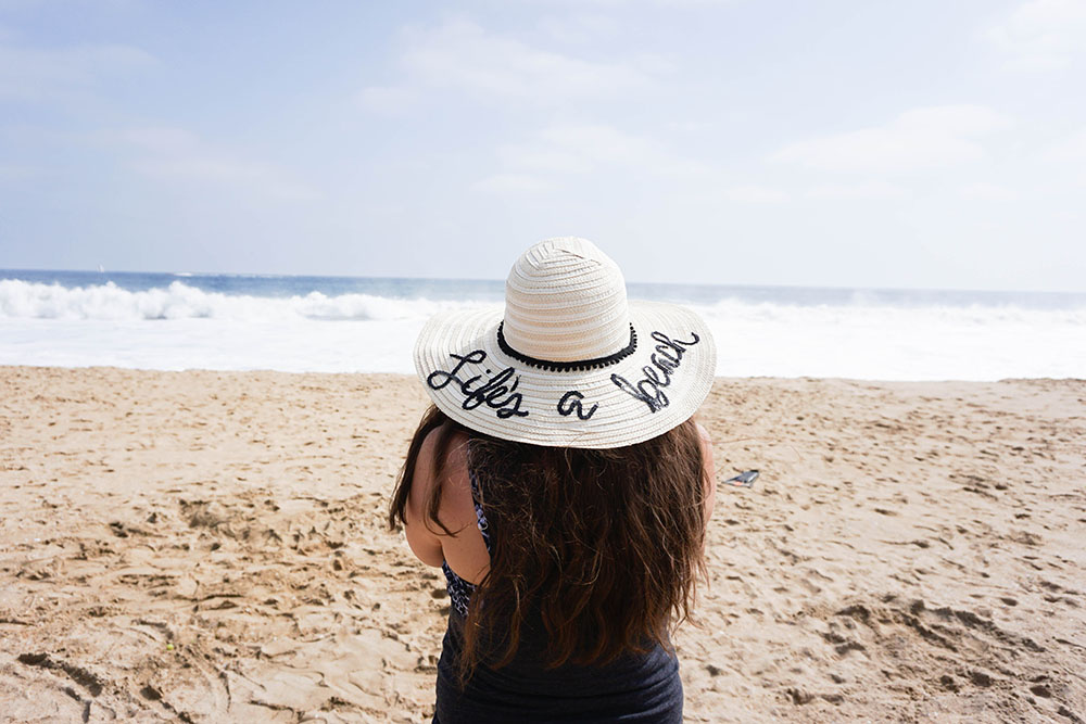 Learn how to make those trendy floppy hats for less than $40! Tutorial inside!