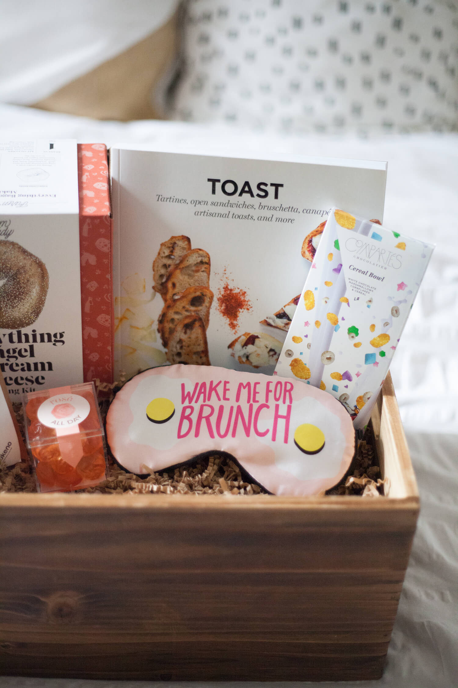 Brunch-themed adult gift basket ideas