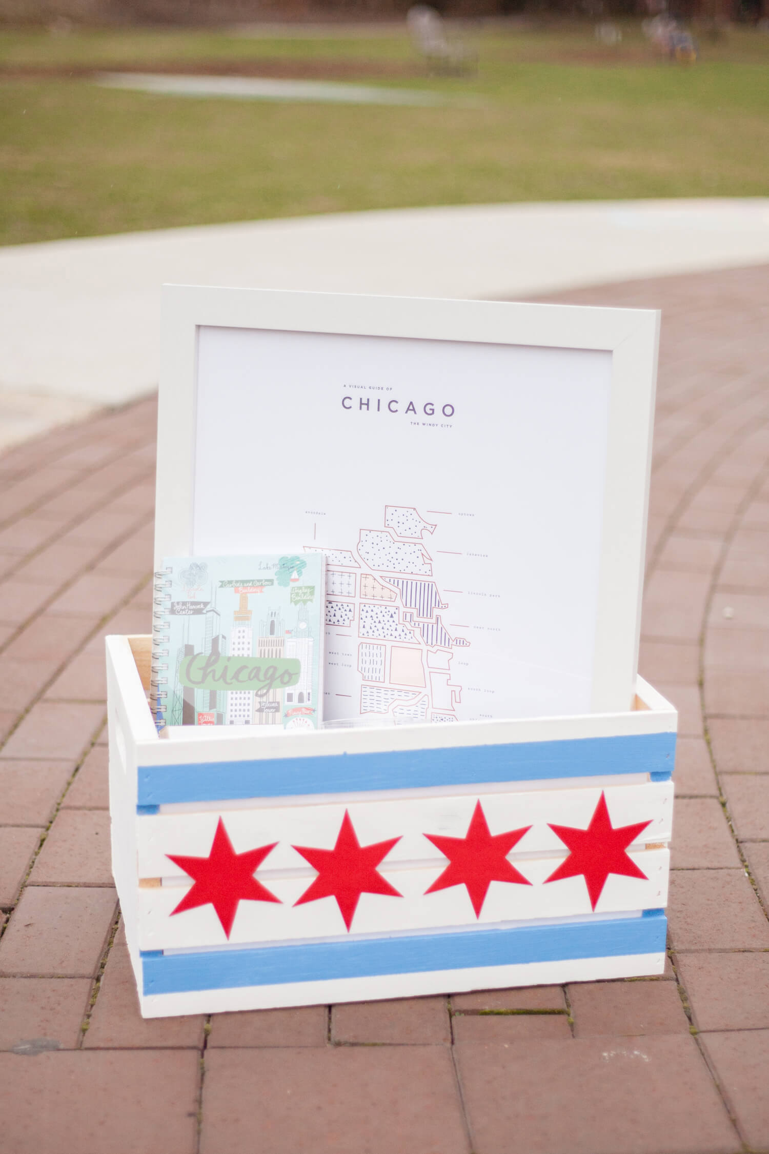 Chicago-themed gift basket. So perfect for someone who just loves the Windy City!