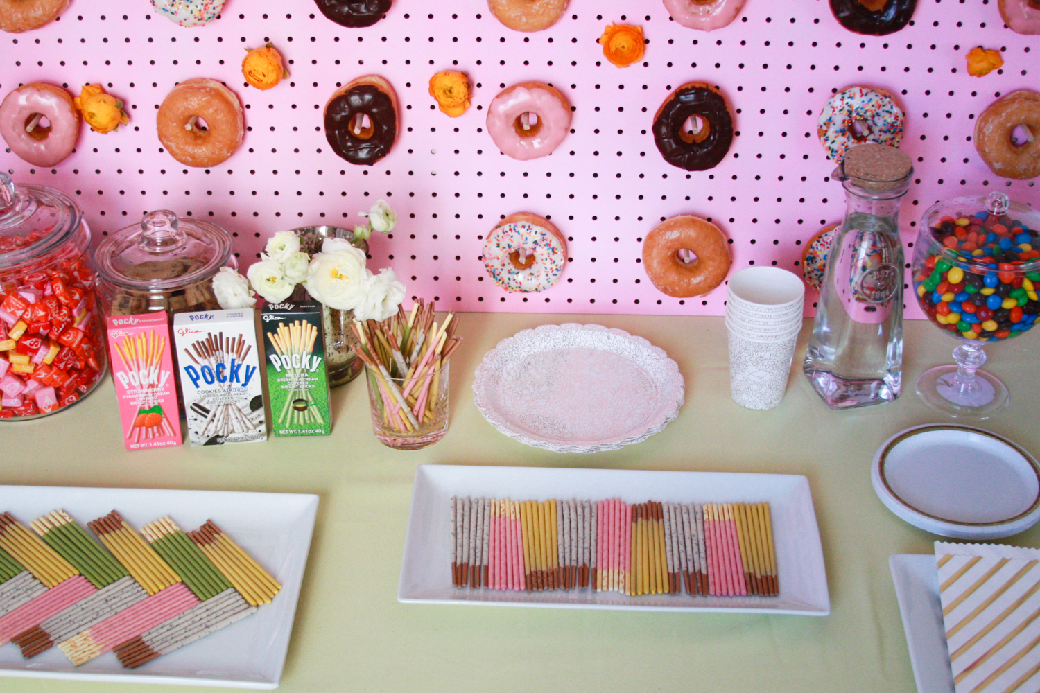 Tips for putting together your own easy dessert bar!