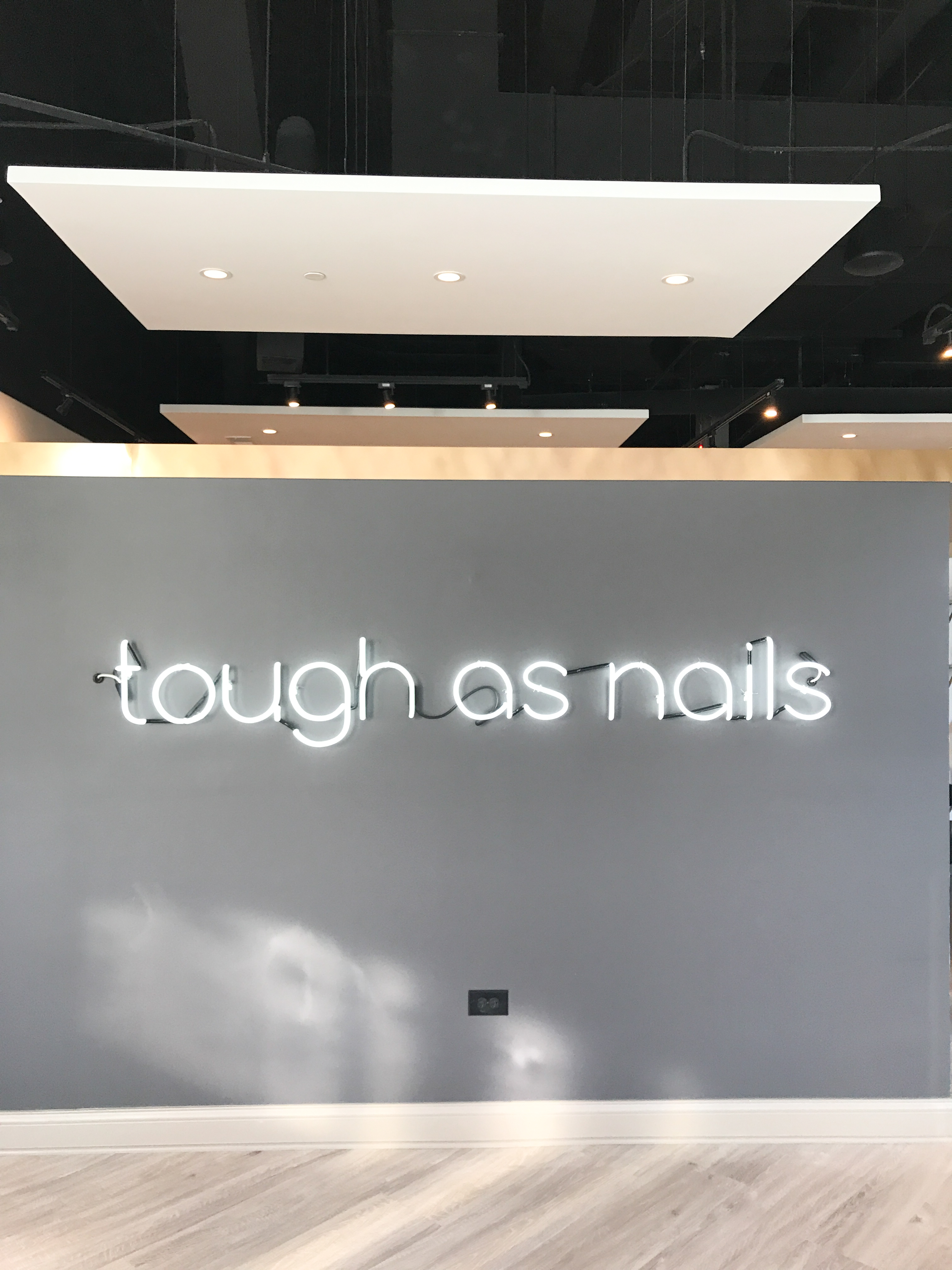 Ezza Nails Chicago