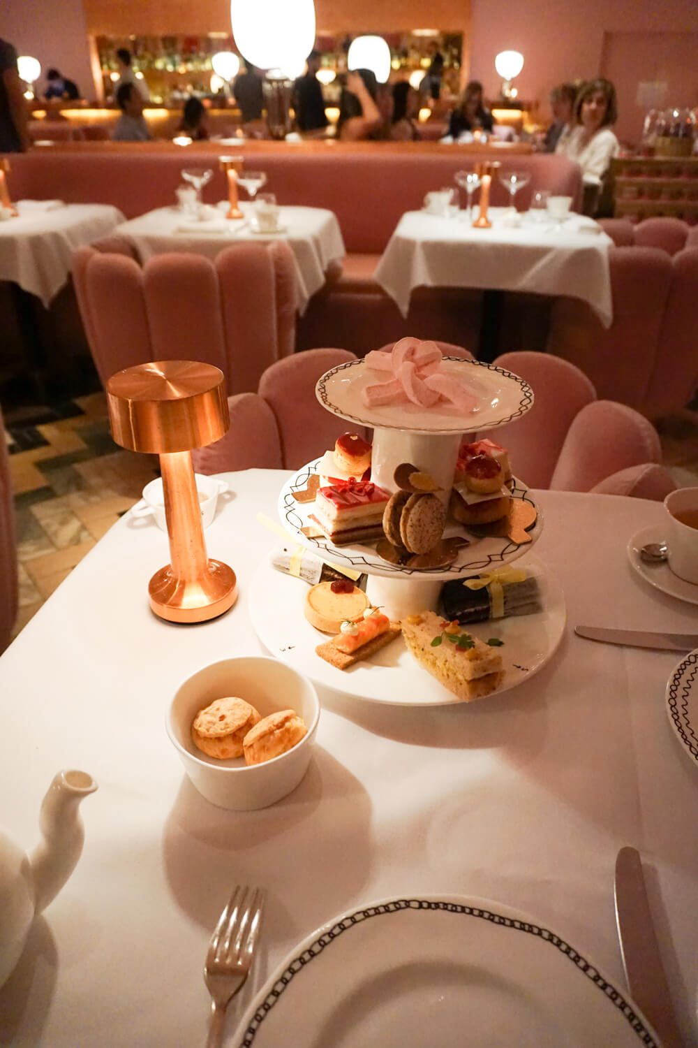 5-Day London Itinerary: Sketch for Afternoon Tea