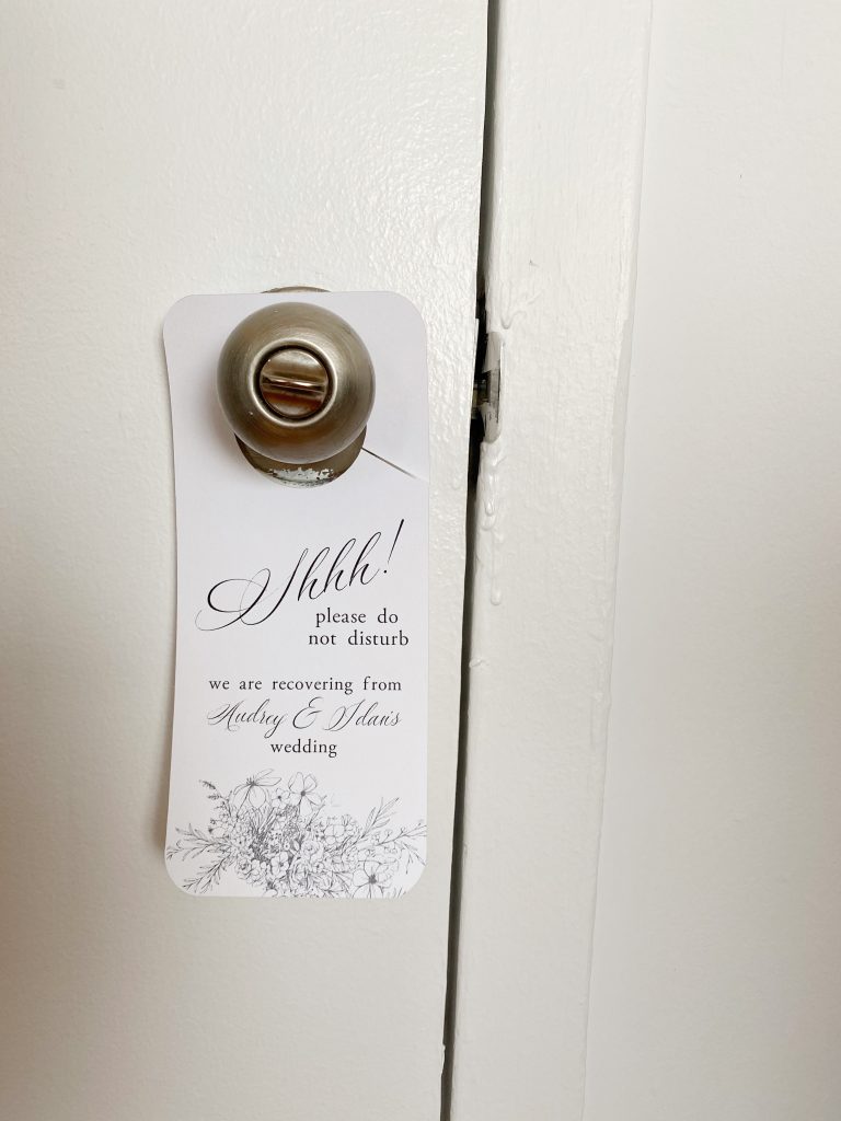 How to Make a Door Hanger with your Cricut